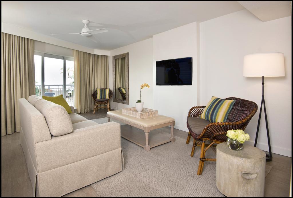บีช เฮาส์ สวีท บาย เดอะ ดอน ซีซาร์ Hotel เซนต์พีทบีช ภายนอก รูปภาพ